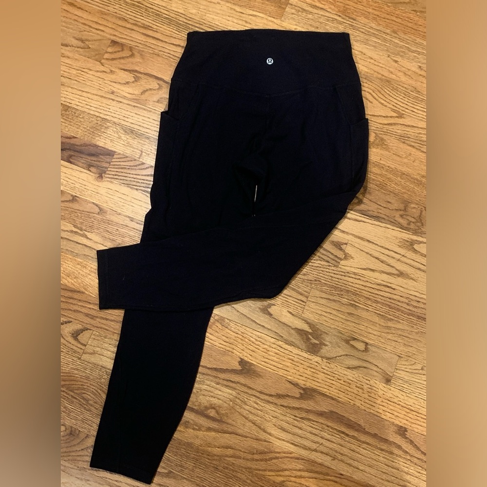 Lululemon Align leggings with pockets, size 10, 28 inseam